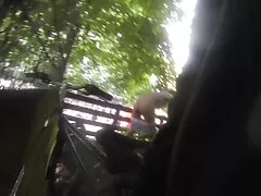 Het eenzame plezier strandsex films van de twee meisjes.