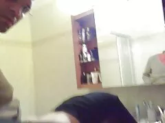 Zet geile homo filmpjes een lid tussen de borsten van een mooie geit.