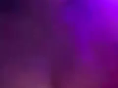 Een sex films tieners fotograaf en zijn assistent om het stel te neuken tijdens de fotoshoot.