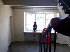 De casting partner heeft de rode actrice in zijn kruis. sex standjes filmpjes