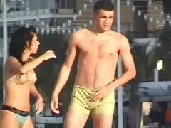 Iemand die het gratis films porno zat is om de clitoris te strelen.